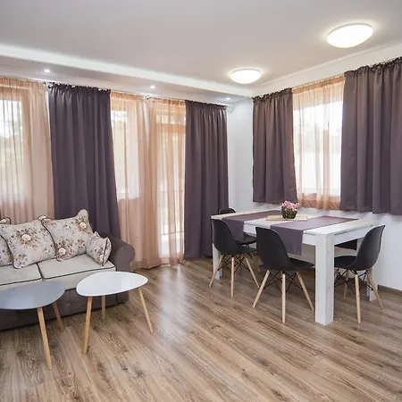 Nikol דירה סוזופול