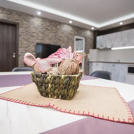 Nikol סוזופול