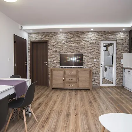 Nikol Apartmán *